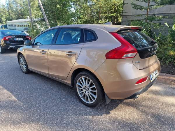 Volvo V40 Chukotskiy Avtonomnyy Okrug - valokuva 2