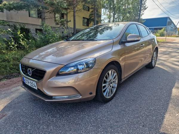 Volvo V40 Chukotskiy Avtonomnyy Okrug - valokuva 1