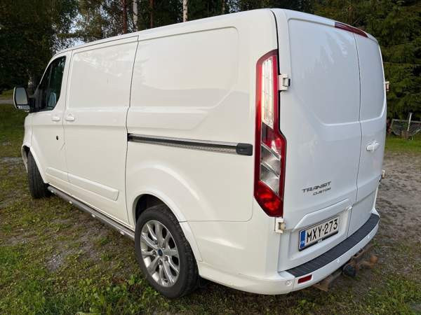 Ford Transit Custom Kullaa - valokuva 4