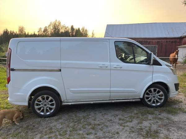 Ford Transit Custom Kullaa - valokuva 6