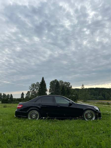 Mercedes-Benz E Halikko - valokuva 3