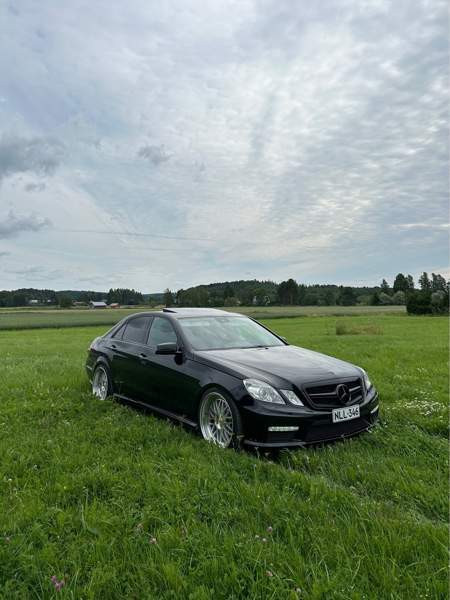Mercedes-Benz E Halikko - valokuva 2