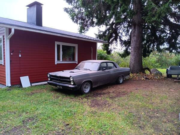 Ford Fairlane Kuopio - valokuva 1
