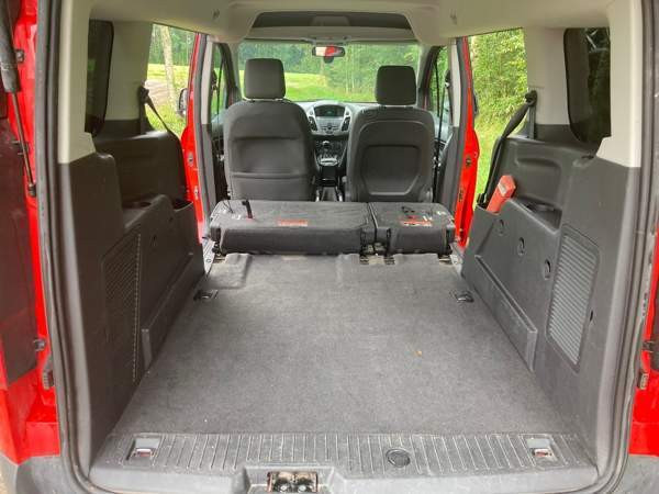 Ford Tourneo Connect Köyliö - valokuva 8