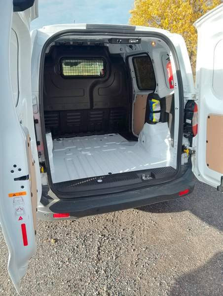 Ford Courier Ypäjä - valokuva 8