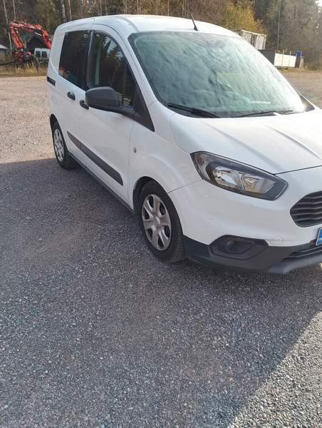 Ford Courier Ypäjä - valokuva 1