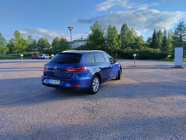 Seat Leon ST Lohja - valokuva 6