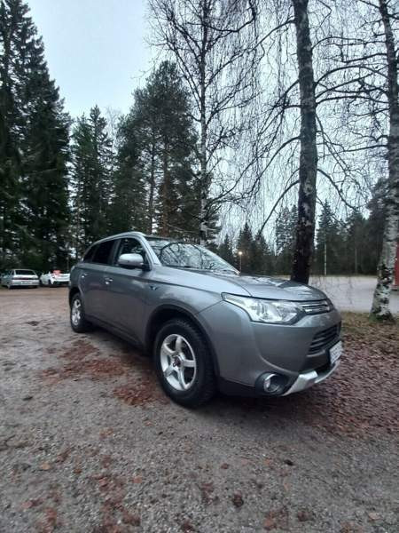 Mitsubishi Outlander PHEV Саров - изображение 1