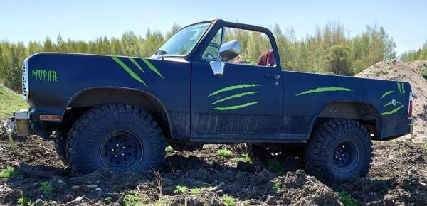 Dodge Ramcharger Каяни - изображение 6