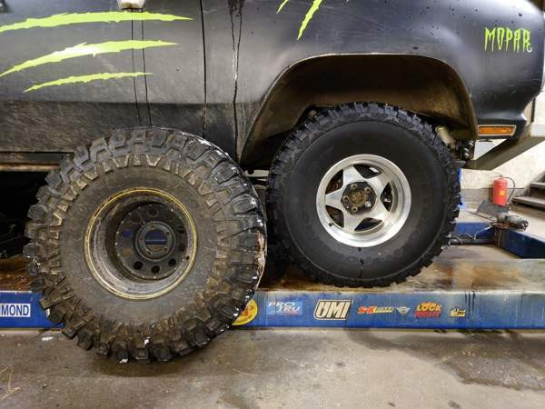 Dodge Ramcharger Каяни - изображение 7