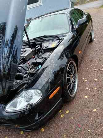 Jaguar XKR Ruotsinpyhtää