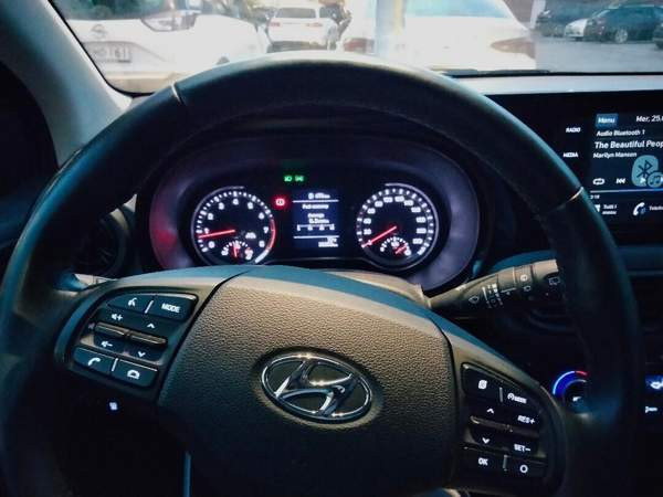 Hyundai i10 Vantaa - valokuva 6