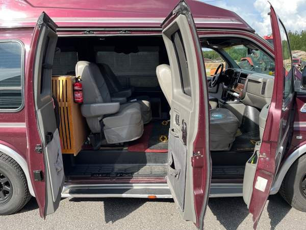 Chevrolet Express 1500 Savonlinna - valokuva 8