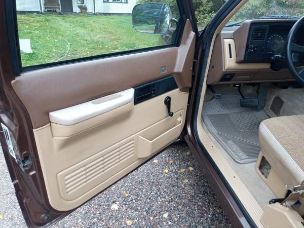 Chevrolet Scottsdale Myrskylä - valokuva 5