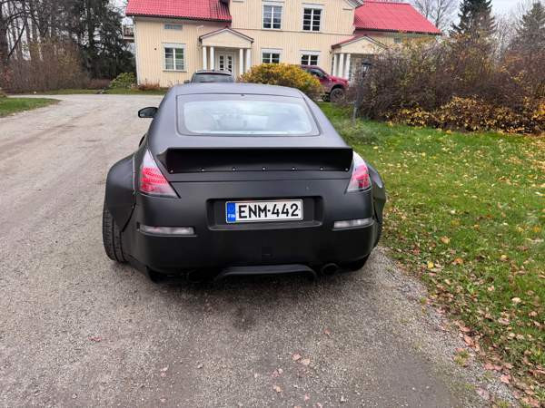 Nissan 350Z Ugleural'skiy - valokuva 4