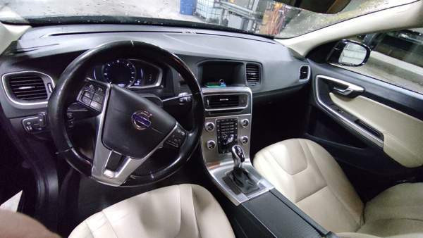 Volvo V60 Cross Country Ювяскюля - изображение 8