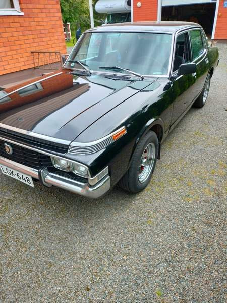 Toyota Crown Punkalaidun - valokuva 3