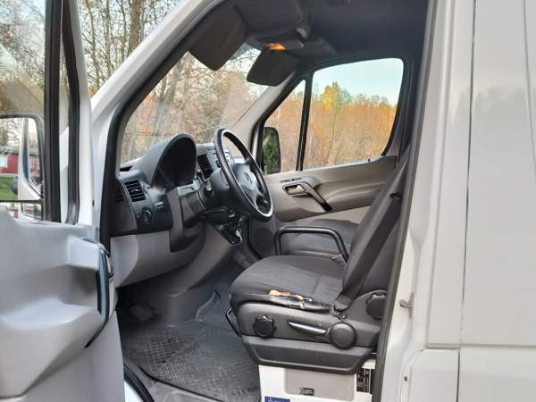 Mercedes-Benz Sprinter Kirkkonummi - valokuva 5