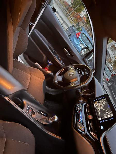 Toyota C-HR Vantaa - valokuva 6