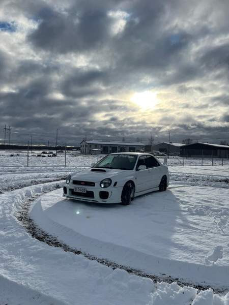 Subaru Impreza Vantaa - valokuva 1