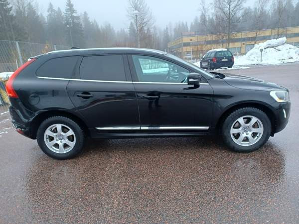 Volvo XC60 Glebychevo - valokuva 8