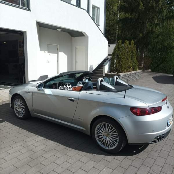 Alfa Romeo Spider Vihti - valokuva 7