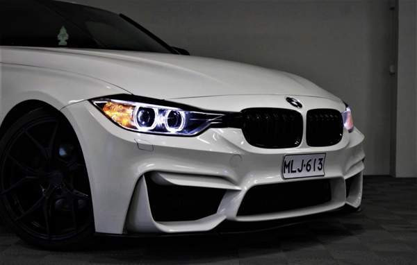 BMW 320 Chukotskiy Avtonomnyy Okrug - valokuva 2