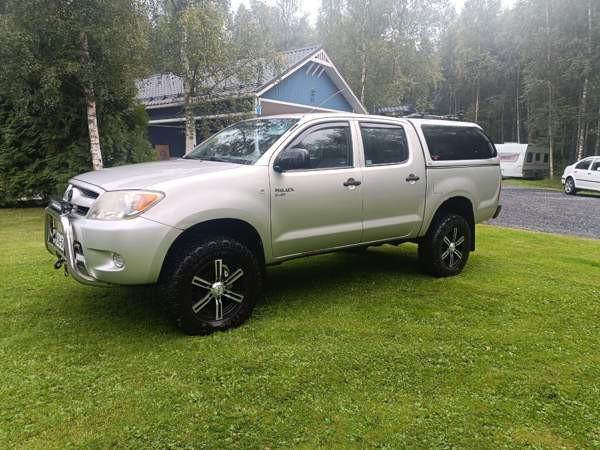 Toyota Hilux Liminka - изображение 3