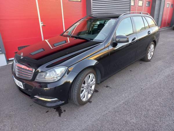 Mercedes-Benz C Tampere - valokuva 1