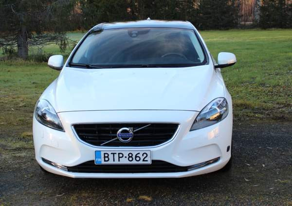 Volvo V40 Tornio - valokuva 1