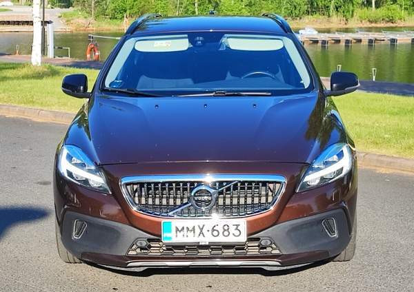 Volvo V40 Cross Country Коккола - изображение 2