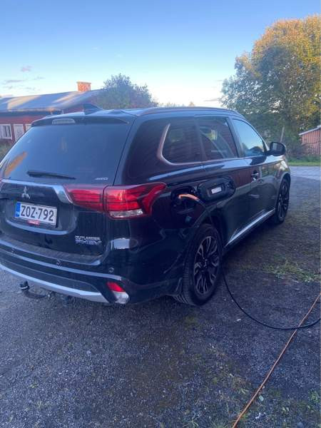 Mitsubishi Outlander PHEV Tornio - photo 3