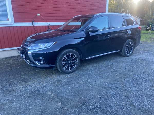 Mitsubishi Outlander PHEV Tornio - photo 1