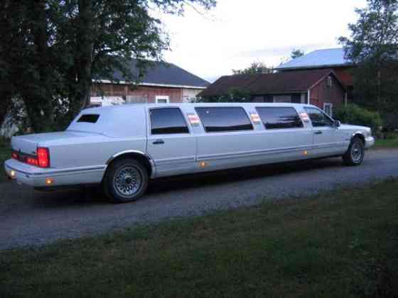 Lincoln Town Car Evijärvi