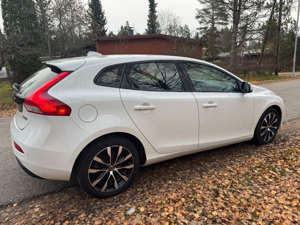 Volvo V40 Jaervenpaeae - photo 6