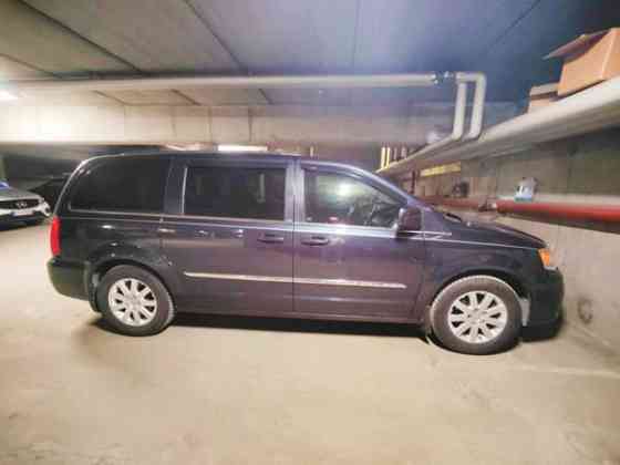 Chrysler Town Country Helsinki