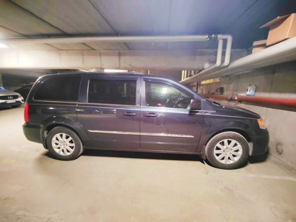 Chrysler Town Country Helsinki - изображение 3