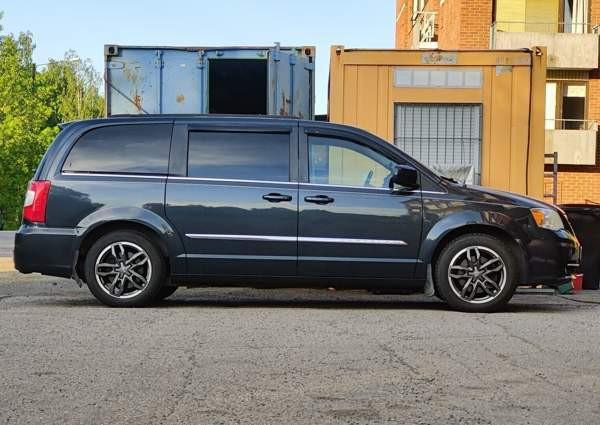Chrysler Town Country Helsinki - изображение 4