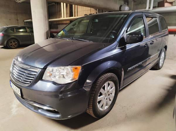 Chrysler Town Country Helsinki - изображение 1