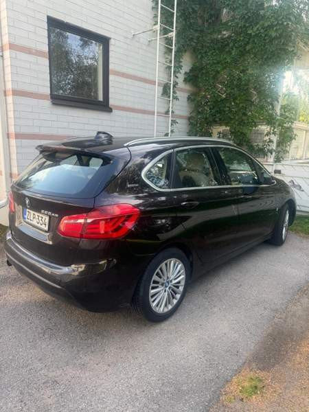 BMW 225 Helsinki - valokuva 2
