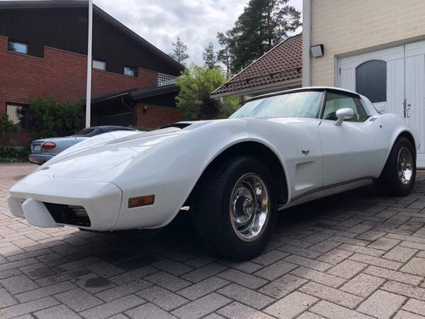 Chevrolet Corvette Vantaa - valokuva 4