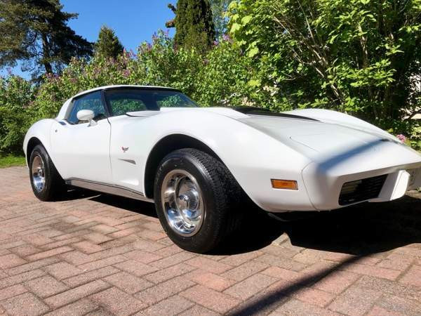 Chevrolet Corvette Vantaa - valokuva 1