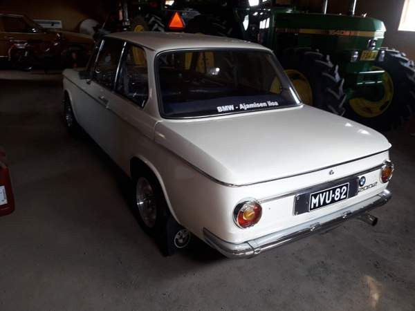 BMW 2002 Ugleural'skiy - valokuva 3
