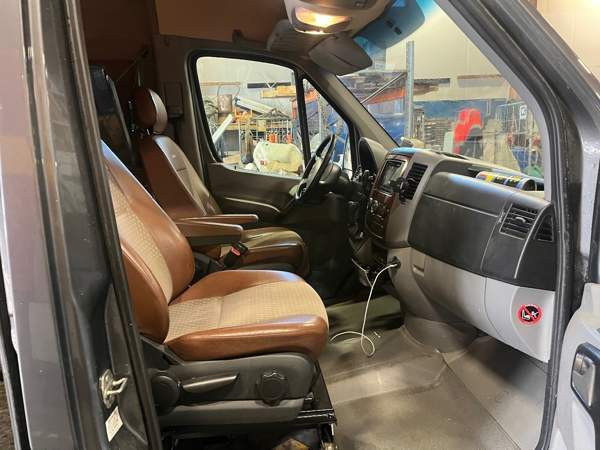 Mercedes-Benz Sprinter Espoo - valokuva 7