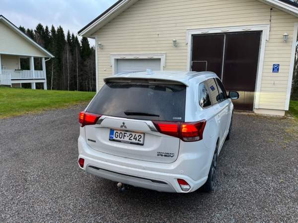 Mitsubishi Outlander PHEV Haapajärvi - valokuva 4