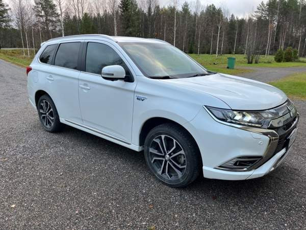 Mitsubishi Outlander PHEV Haapajärvi - изображение 3