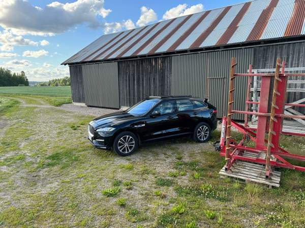 Jaguar F-Pace Мянтсяля - изображение 1