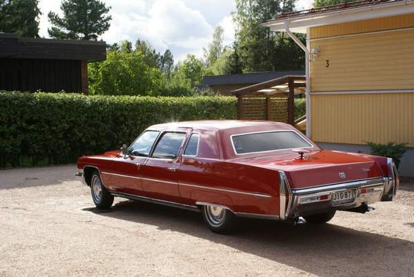 Cadillac Fleetwood Sarov - valokuva 5