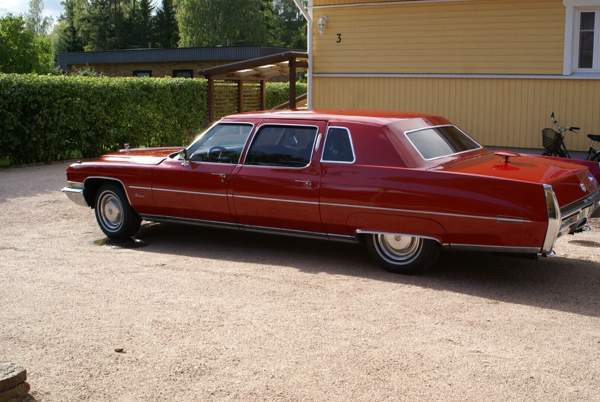 Cadillac Fleetwood Sarov - valokuva 4