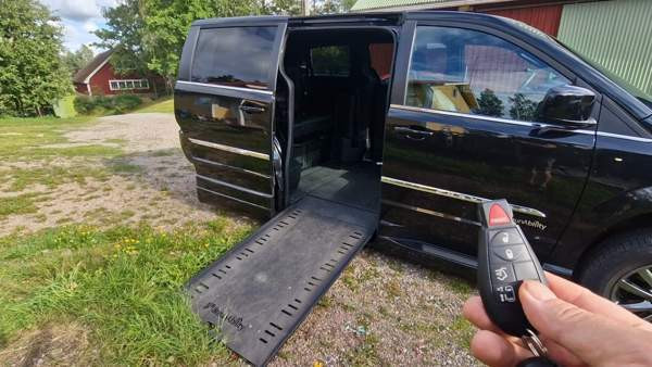 Chrysler Town Country Porvoo - valokuva 7